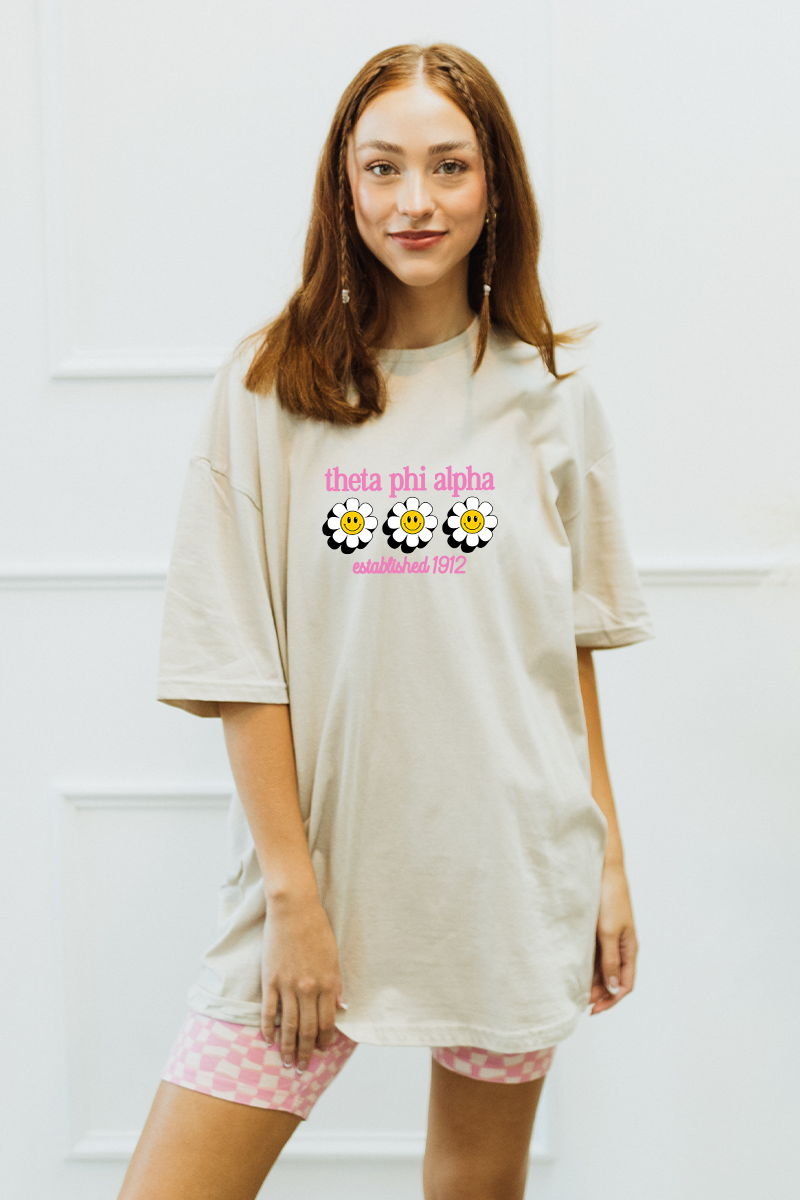 Beige Daisy tee - Theta Phi Alpha