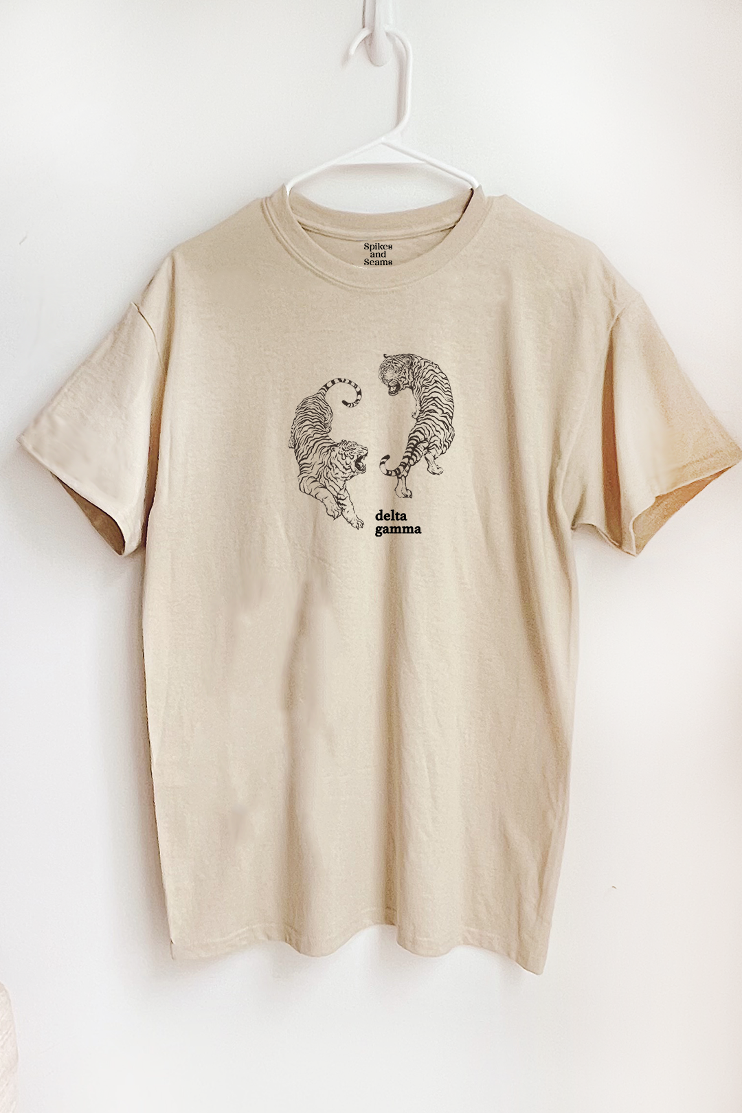Tiger tee - Delta Gamma