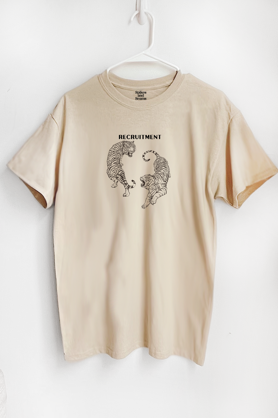 Tiger family tee - beige - Spikes and Seams Greek