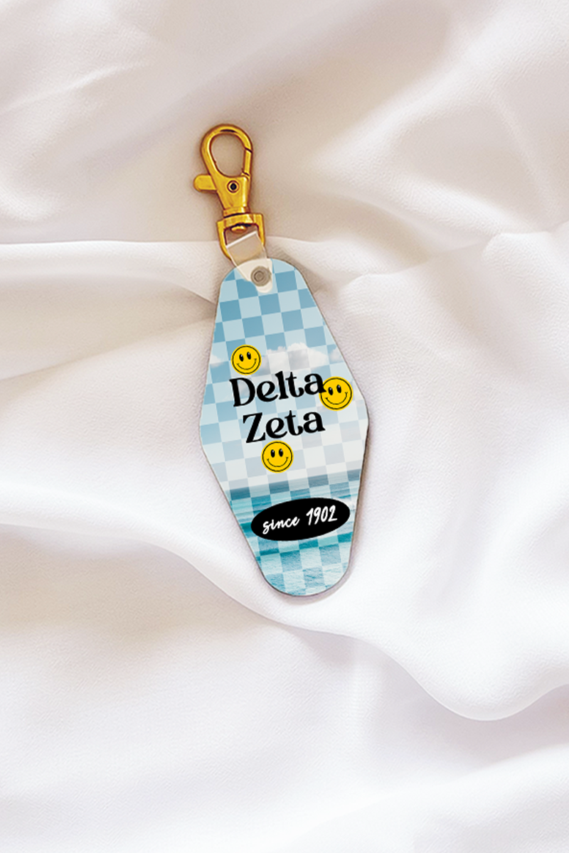 Sky Checkered Keychain - Delta Zeta