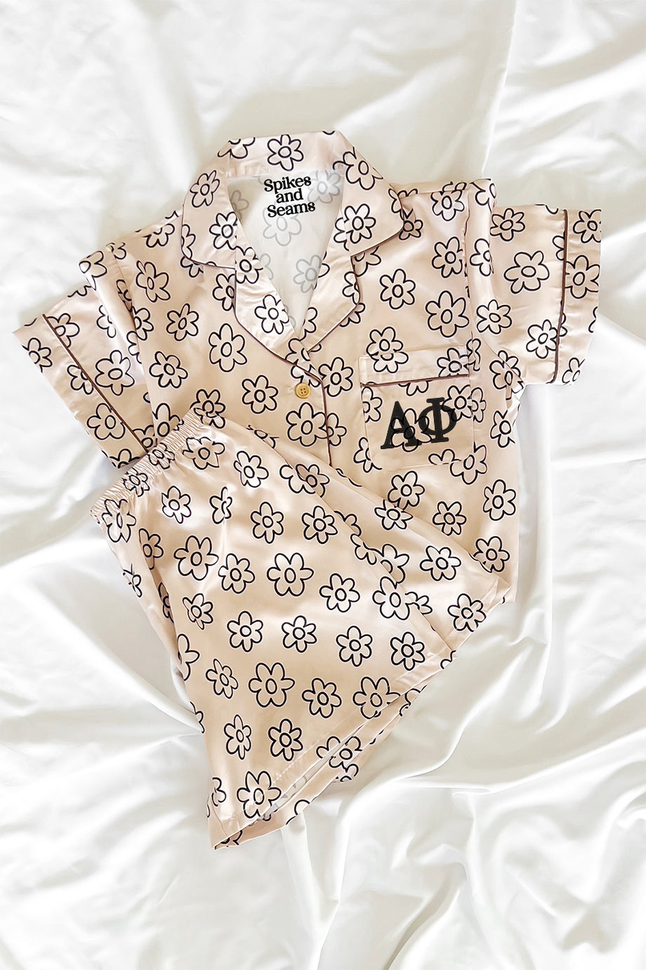 Greek Letter Beige Daisy pajamas - Alpha Phi