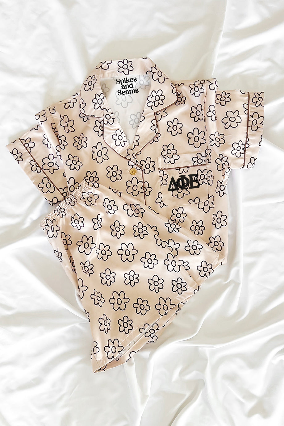Greek Letter Beige Daisy pajamas - Delta Phi Epsilon
